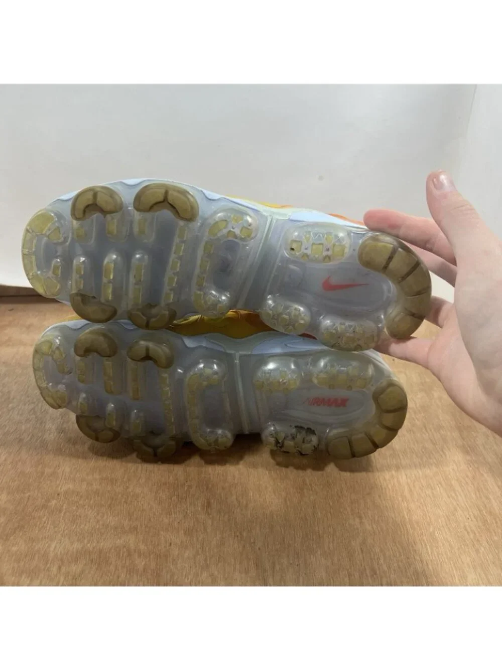Nike Air VaporMax Plus Womens Size 9 Running Shoes Sneakers Sunrise CW5593-400